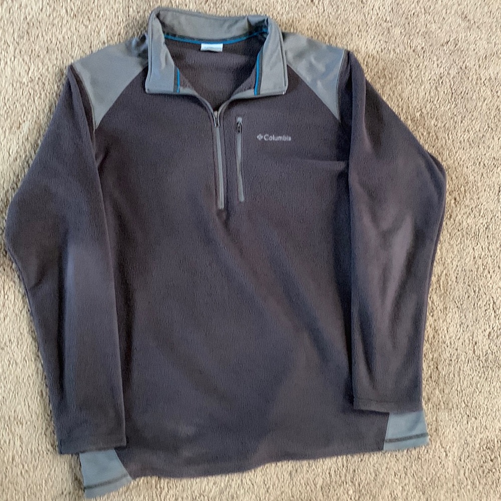 Shirt/sweatshirt by Columbia xl